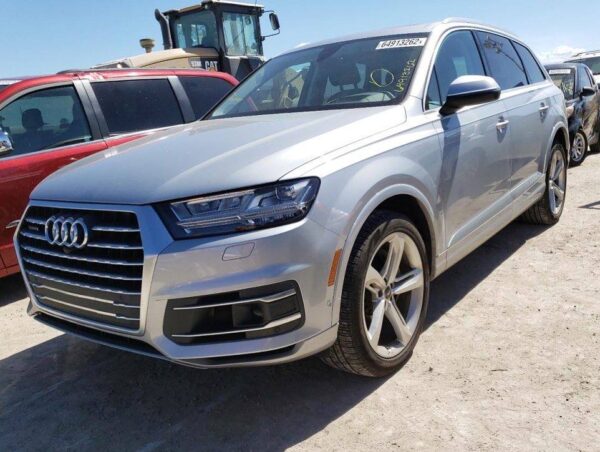 AUDI Q7 PRESTIGE купить в москве