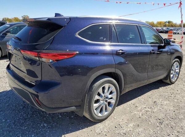 TOYOTA HIGHLANDER LIMITED купить в москве