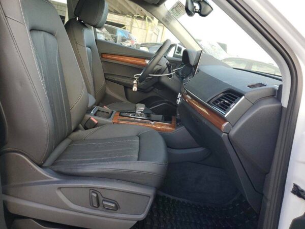 AUDI Q5 PREMIUM PLUS купить в москве