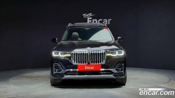 BMW X7 xDrive 40i купить в москве - авто из кореи