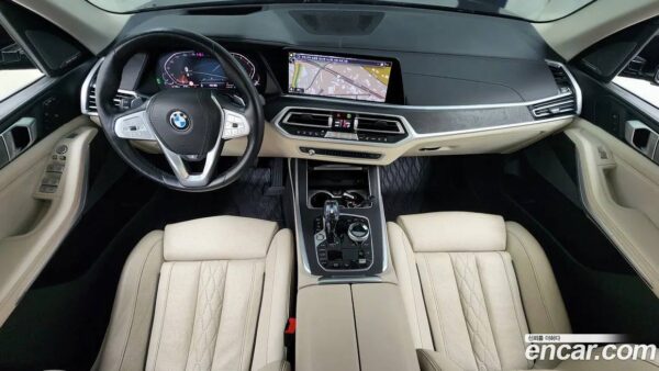 BMW X7 xDrive 40i купить в москве - авто из кореи