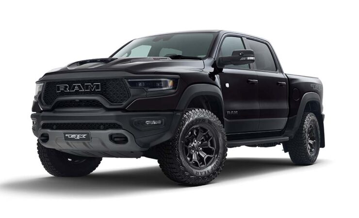 Мощь и проходимость на пике: разбираемся в Dodge Ram TRX